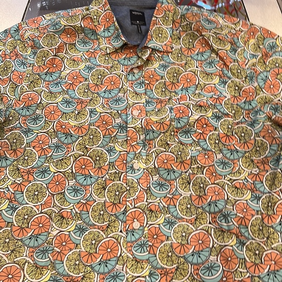 NWOT union grapefruit lemon button down large - Picture 2 of 4